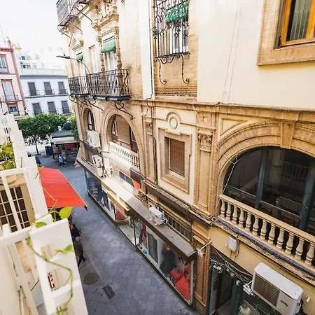 Espacioso Apartamento En El Centro De La Ciudad Seville Exterior photo