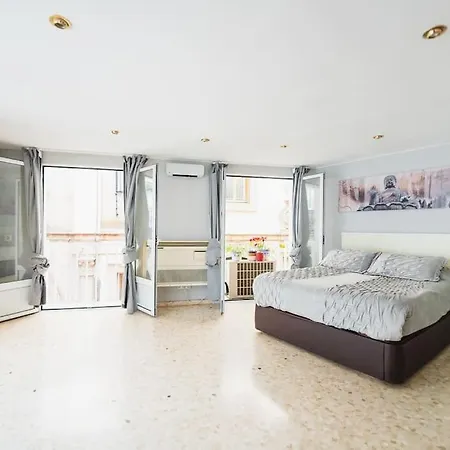 Espacioso Apartamento En El Centro De La Ciudad Seville Exterior photo