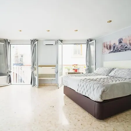 Espacioso Apartamento En El Centro De La Ciudad Seville Exterior photo